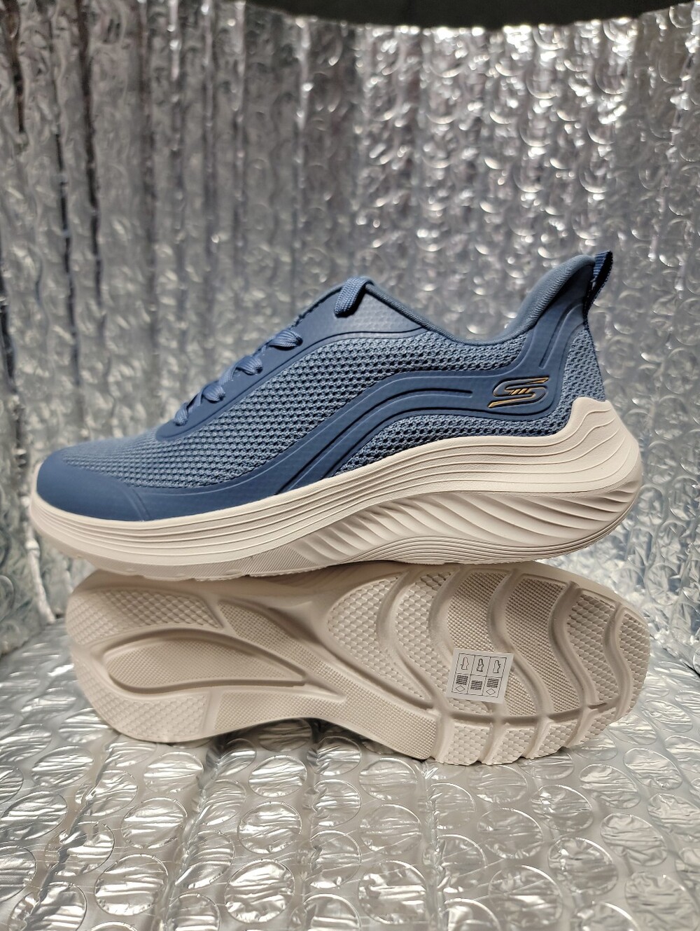 Skechers BOBS Sport Squad Waves - Still Wading sneakers